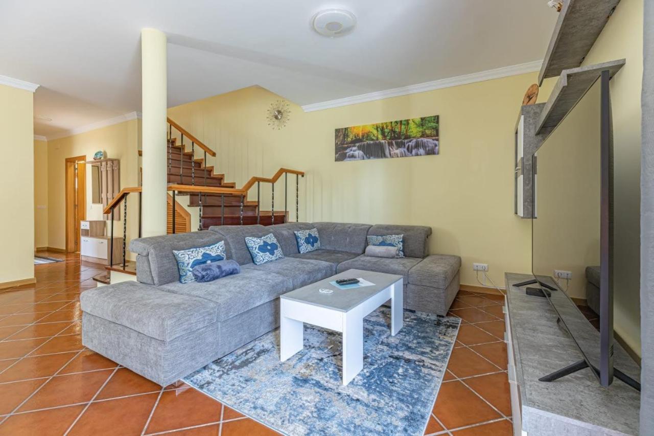 Flowers Island House 4 Canico  Bagian luar foto